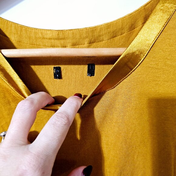 Joan Vass Merrigold Yellow Short Sleeve Tee With High-Low‎ Hem ~SS45.6 - Picture 2 of 7